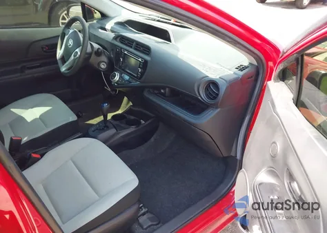 2016 Toyota Prius C One z USA, uszkodzony, nr VIN JTDKDTB36G1134960